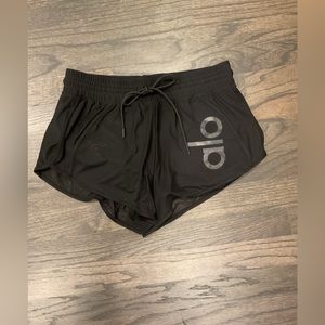 ALO Yoga Size Small Ambience Mesh Overlay Shorts Logo Knit Mesh Pull-on Black